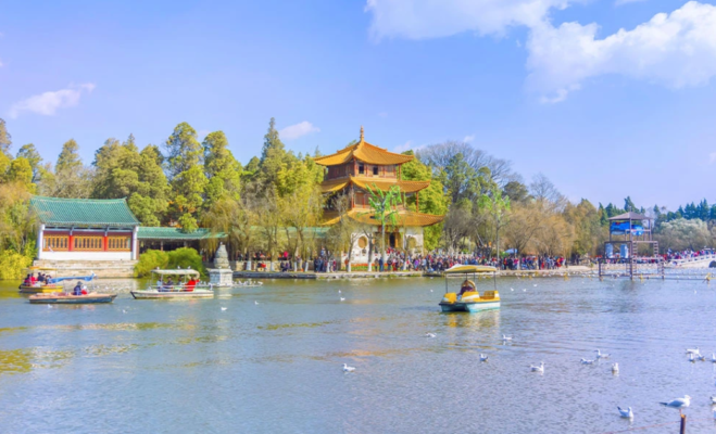 Review Trung Quốc 
