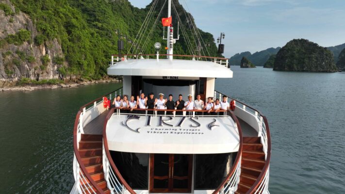 Du thuyền Iris Hạ Long Cruise 
