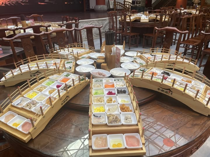 BÚN QUA CẦU MÔNG TỰ