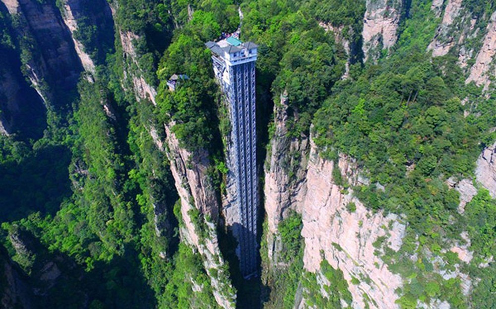 thang-may-bach-long-thien-truongantourism